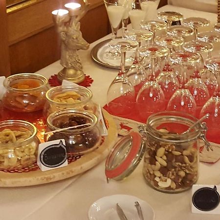 Gasthaus Zum Hirschen ริงส์ไฮม์ ภายนอก รูปภาพ