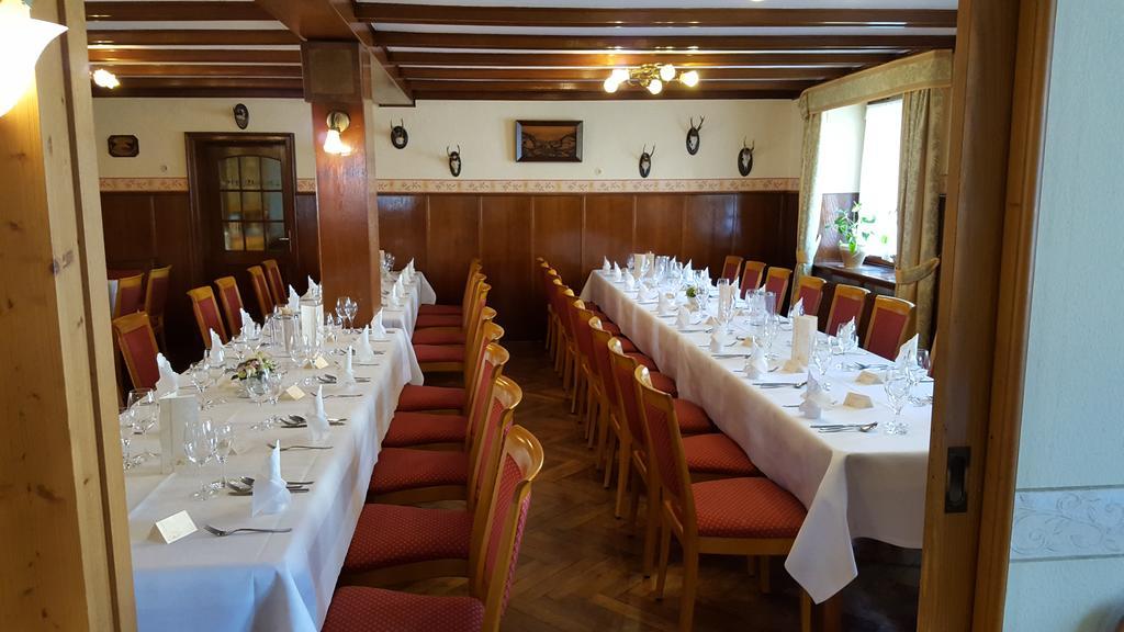 Gasthaus Zum Hirschen ริงส์ไฮม์ ภายนอก รูปภาพ